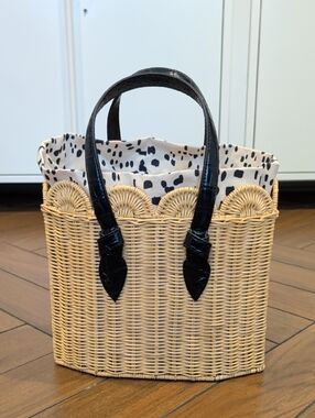 Pamela Munson Beatric Tote W/ Navy Leather Handles, Never Used